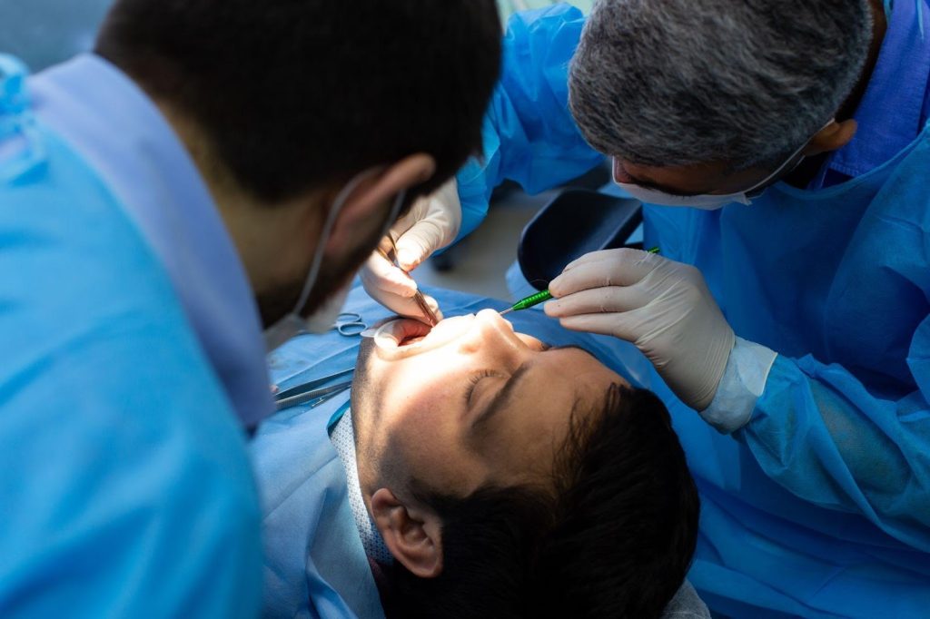impacted wisdom teeth removal